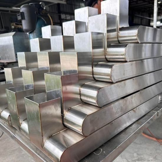 บริการตัดโลหะ พับ เชื่อม พานทอง