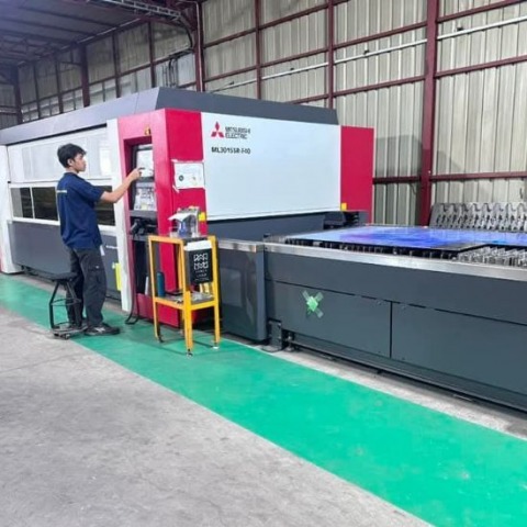 เครื่องตัดท่อเลเซอร์